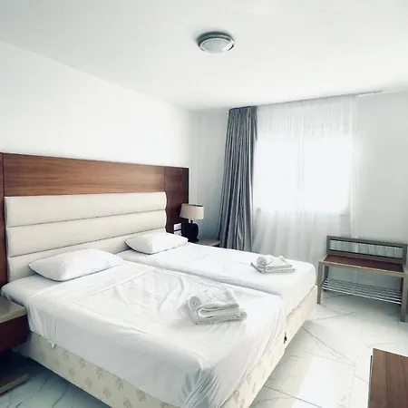 Fotoxenia Luxury Apts *