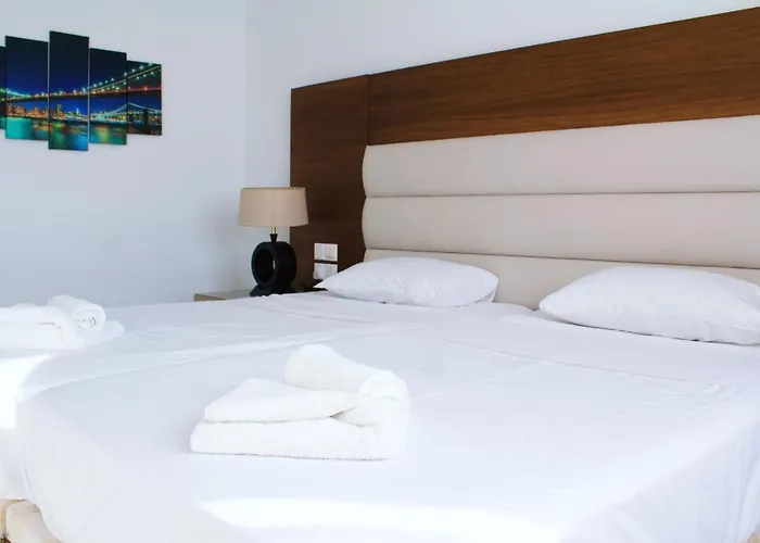 Fotoxenia Luxury Apts